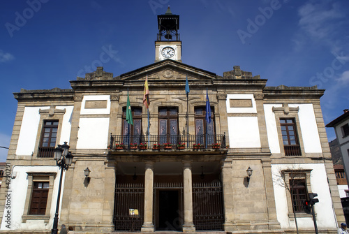 Ayuntamiento - CANGAS DE ONIS - Asturias photo