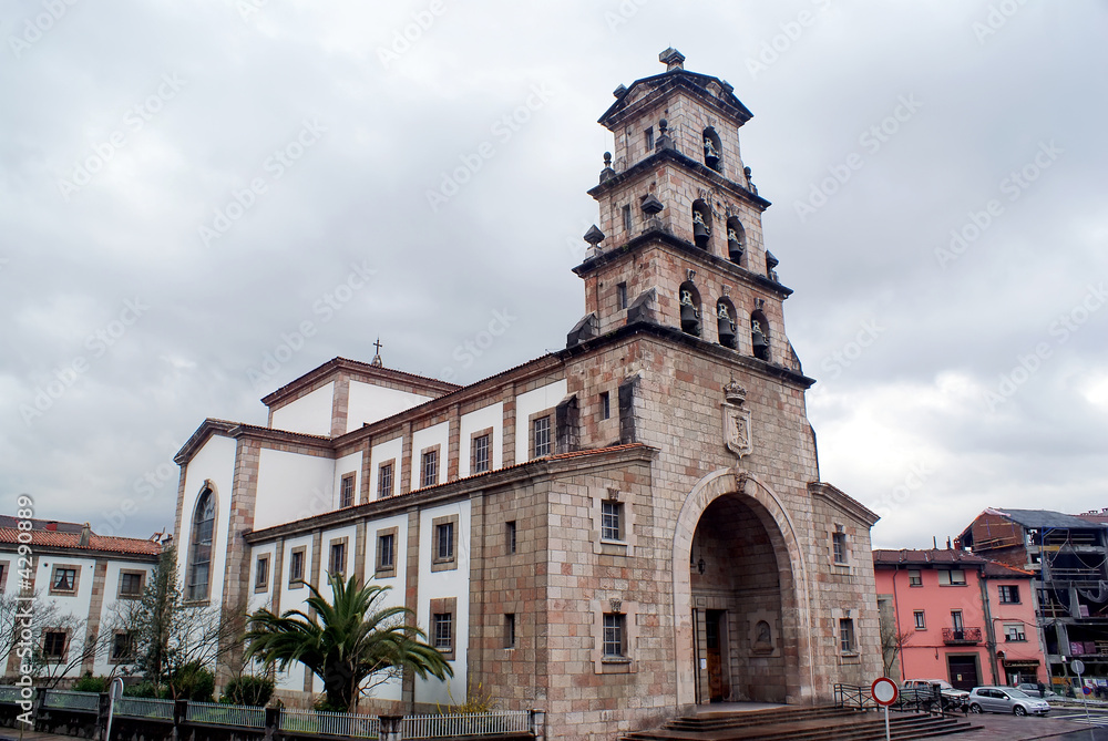 Iglesia de la Asunción de Cangas de Onís - Asturias
