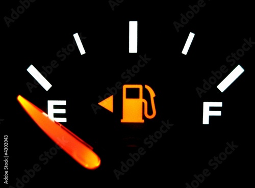 Foto Empty Gas Tank 2