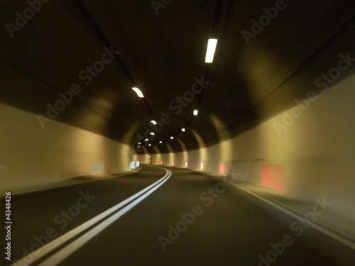tunnel courbe