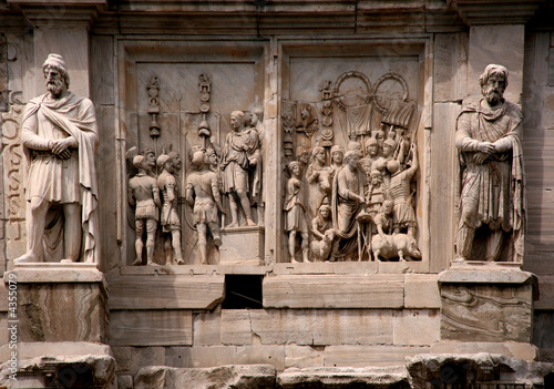Arch of Constantine photo