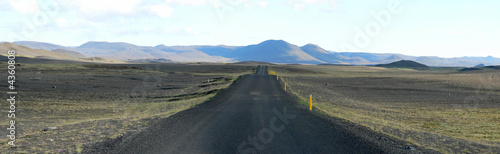 Sur une route islandaise