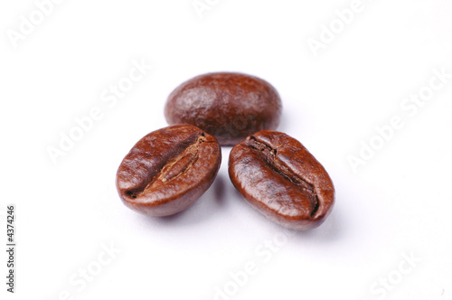 few coffee beans close up/ macro