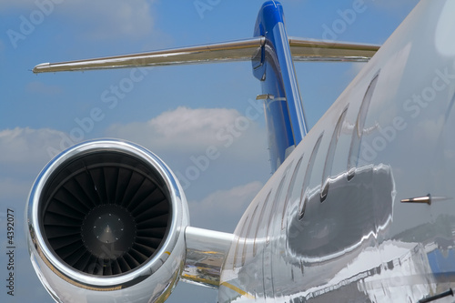 Civil airplane
