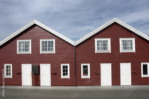 casa nordica rossa e bianca