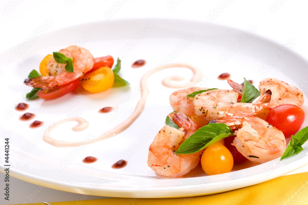 Spicy grilled shrimps and basil tomato salad Spicy grilled shrimps and basil tomato salad
