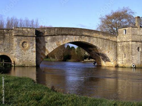 Ha'Penny Bridge on River Thames. Lechlade, Gloucestershire, Engl photo