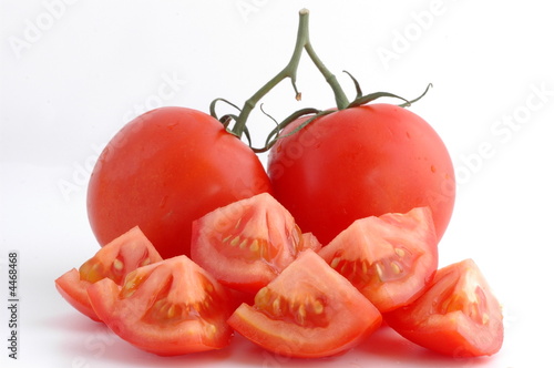 Grupo de tomates cortados