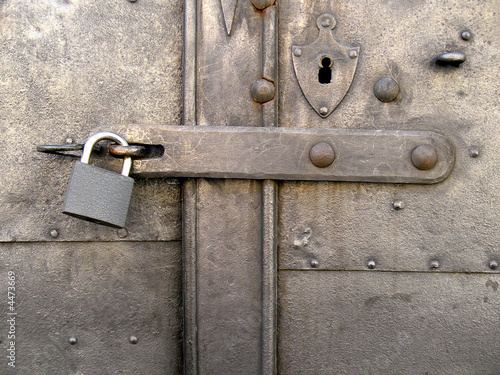 verschlossen photo