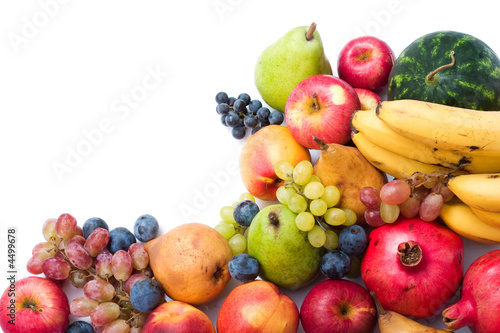 Fototapeta Naklejka Na Ścianę i Meble -  fresh and ripe fruits