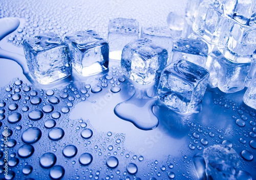 Ice cubes & Water drops