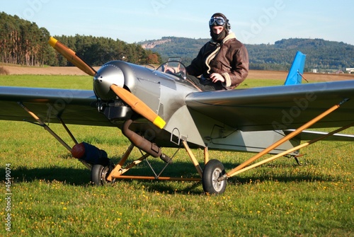 aircraft 12