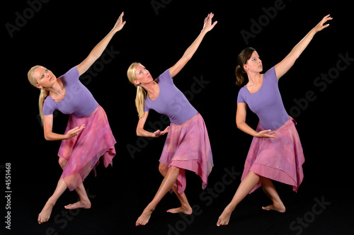 Fototapeta Three Ballerinas