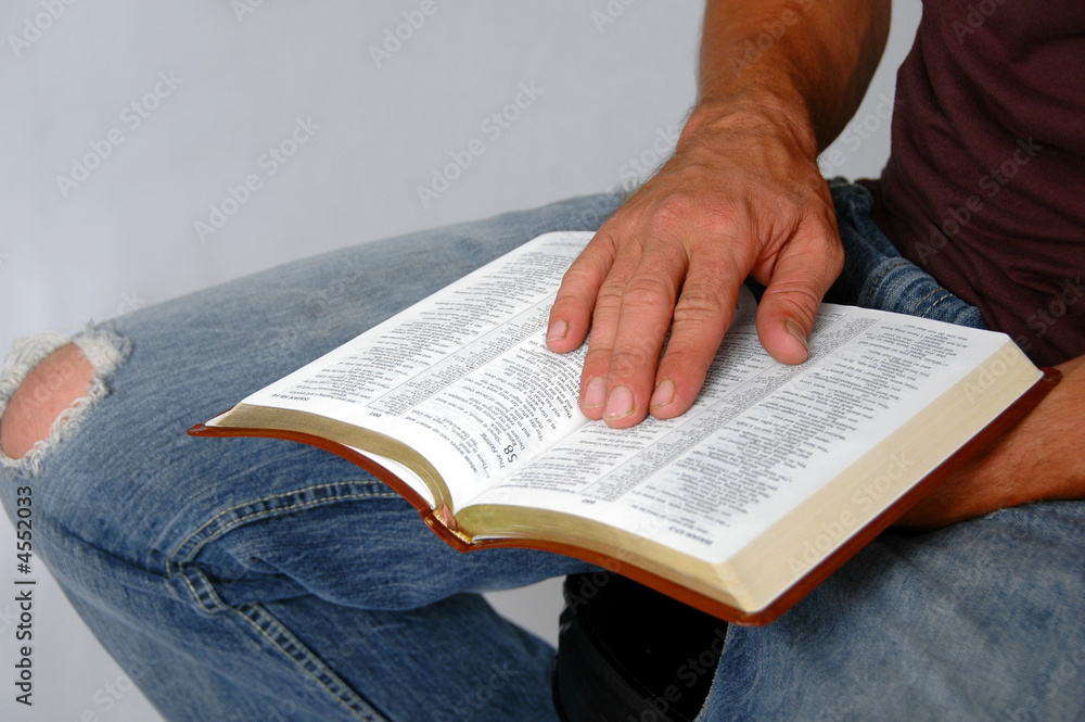 Naklejka premium Bible Reading