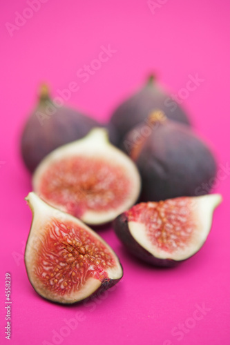 Sliced figs