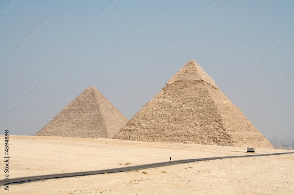 pyramides