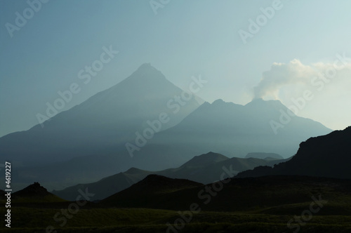 Fototapeta Naklejka Na Ścianę i Meble -  Volcano on Kamchatka