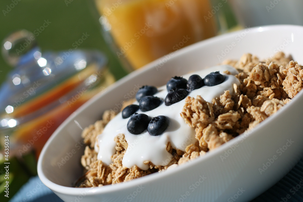 Granola with Yogurt and Berries Breakfast