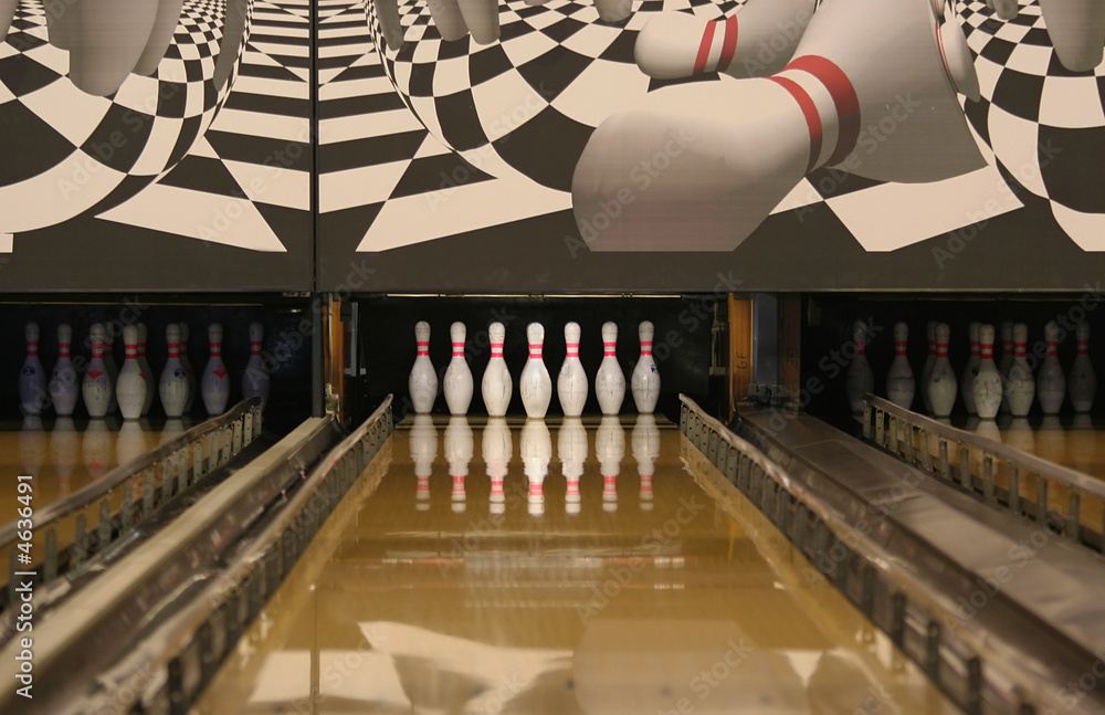 © Beholder - Bowling alley © Beholder - Bowling alley