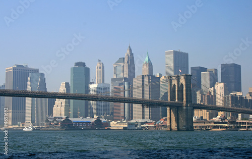 Fototapeta Naklejka Na Ścianę i Meble -  The Brooklyn bridge
