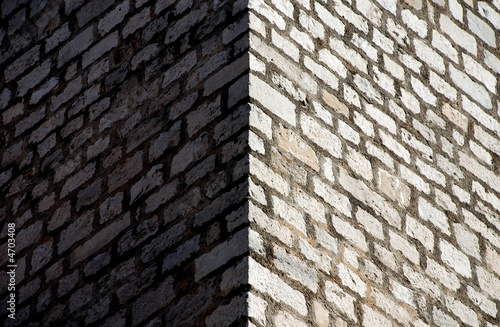 the contrast - corner of the wall