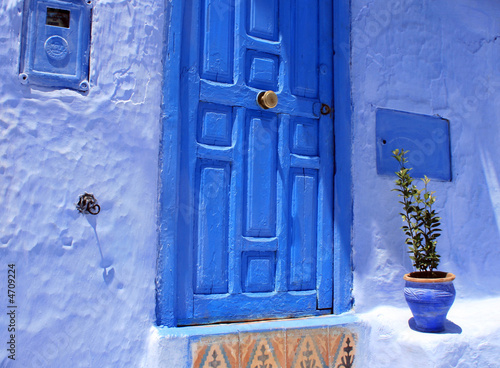 porte bleue de chefchaouen au maroc © Emmanuelle Combaud
