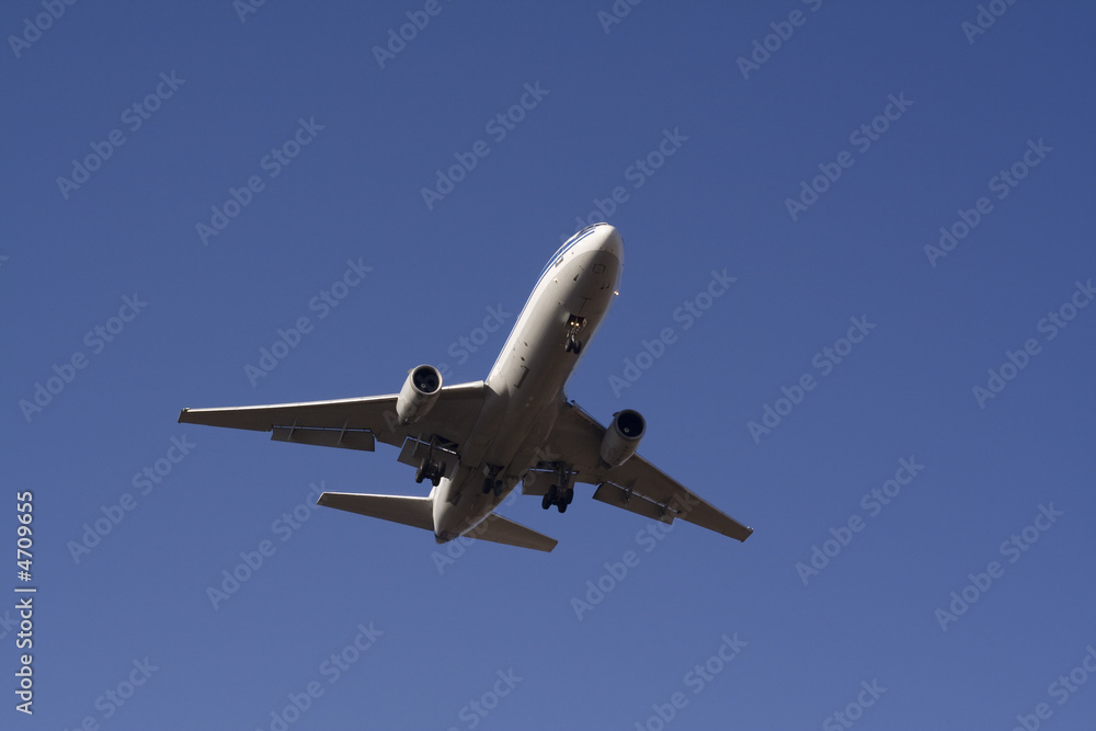 Landing passenger plane 1