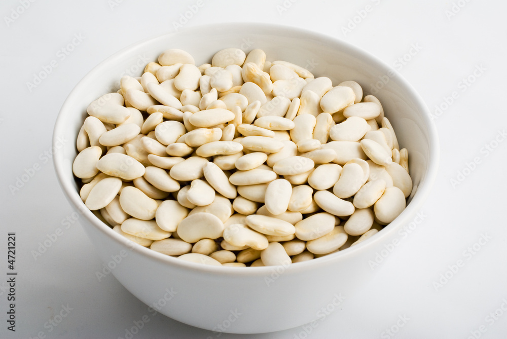beans in white porcelain bowl