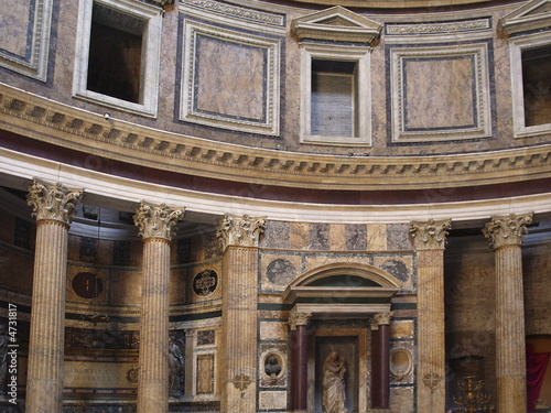 das pantheon in rom von innen