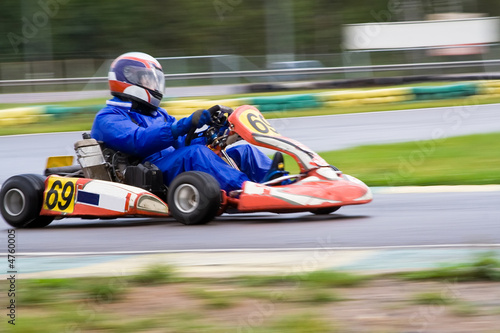 Go-Kart on a race © Kubyshin