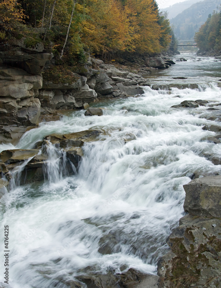 Fototapeta premium Mountain river