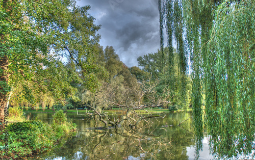 HDR Stimmungsbild im Herrenhäuser Garten in Hannover