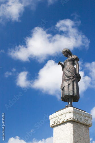 Annchen von Tharau statue