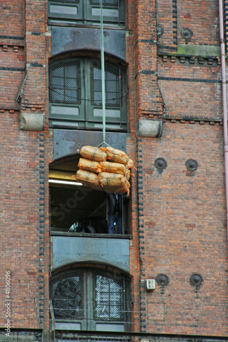 Speicherstadt Hamburg - Neue Lieferung photo