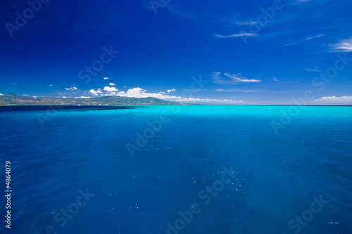 Caribbean sea view in paradise © Tommy Schultz