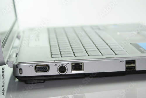 Wallpaper Mural laptop Torontodigital.ca