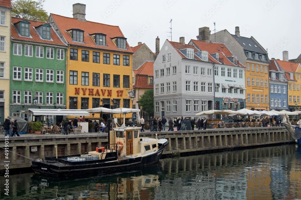 Houses at canal in Copenhagen, Nyhavn
