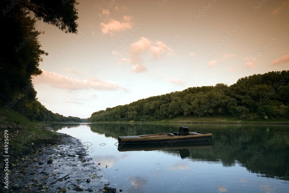 Fototapeta premium Beautiful lake view