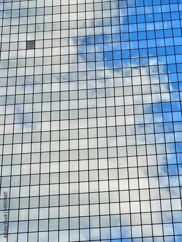 Skycraper clouds reflections