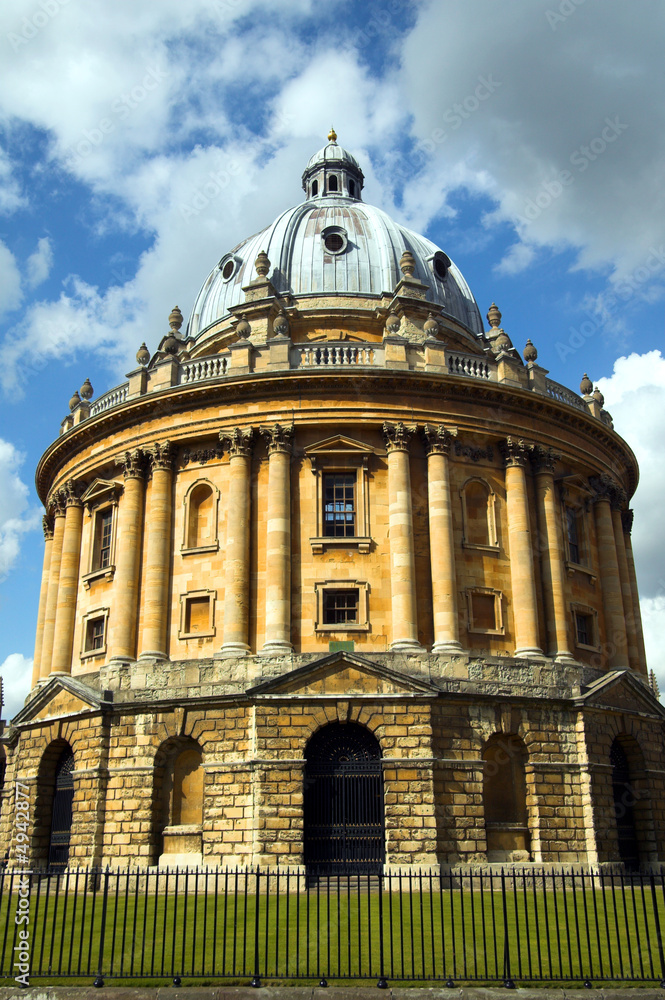 Radcliffe Camera ( Oxford UNiversirty )