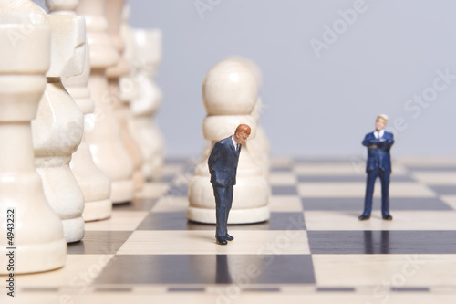 Tableau sur toile Business Figurine and chess