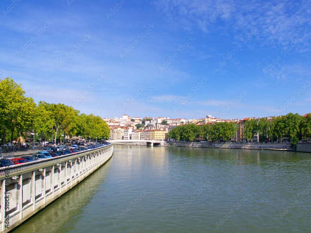 Le rhône et les quais à Lyon, France