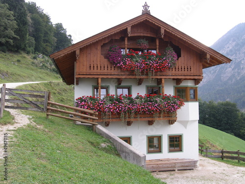 bauernhaus im tiroler kaisertal