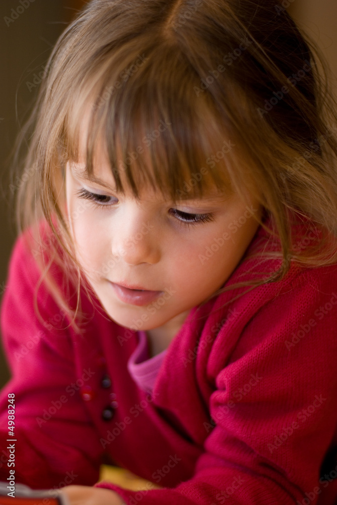 portrait fille regard noir portrait fille regard noir