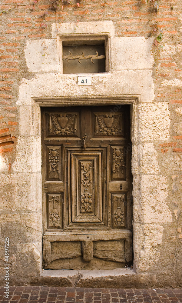 Porte ancienne