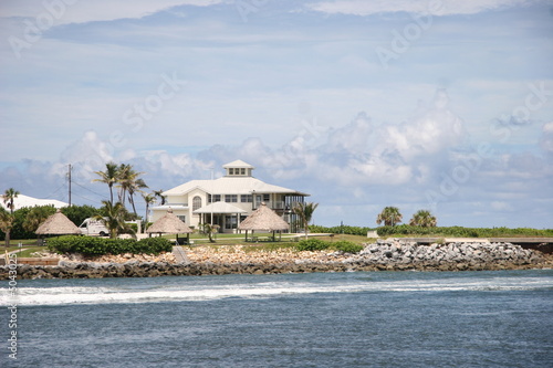 HOMES IN FLORIDA NEAR THE LIGHTHOUSE
