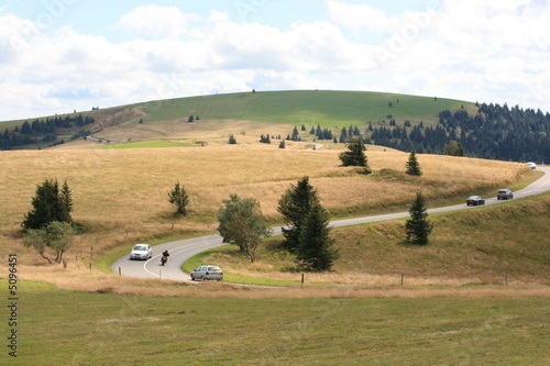 Route des crêtes passant au Markstein (massif des Vosges)
