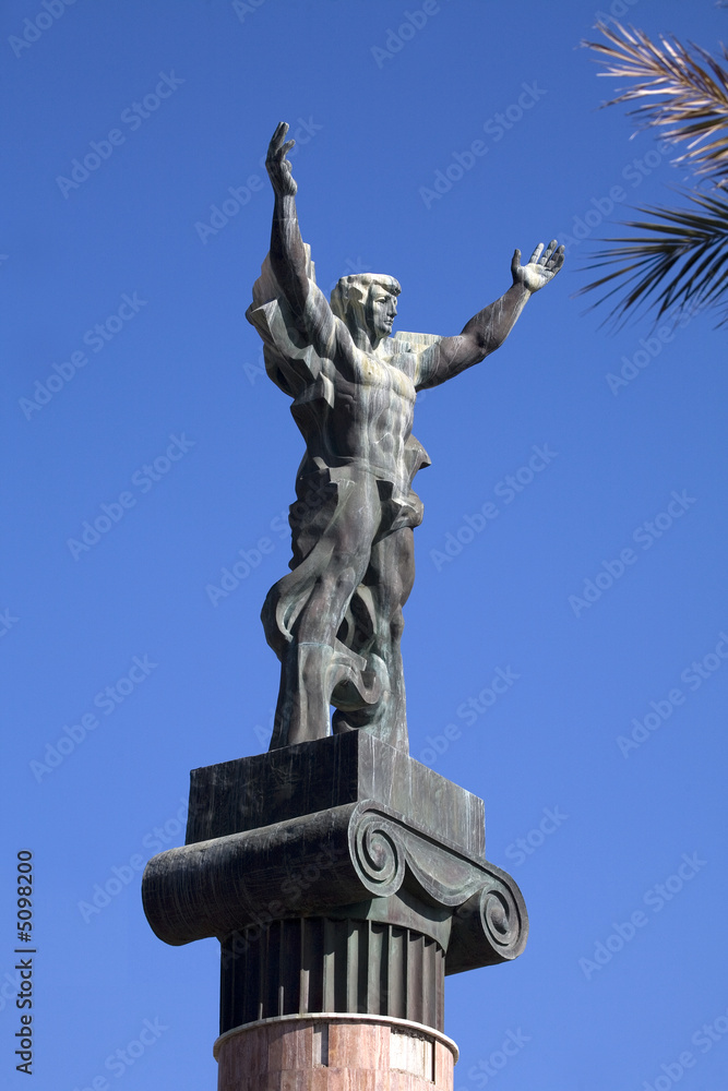 Statue on Levante beach, Puerto Banus
