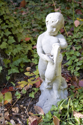 Cherubic Garden Statue