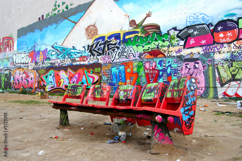Photography Berlin Grafitti Bench